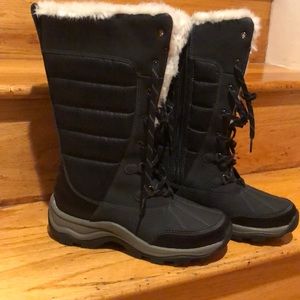 Clarks Women’s Cold weather Boots